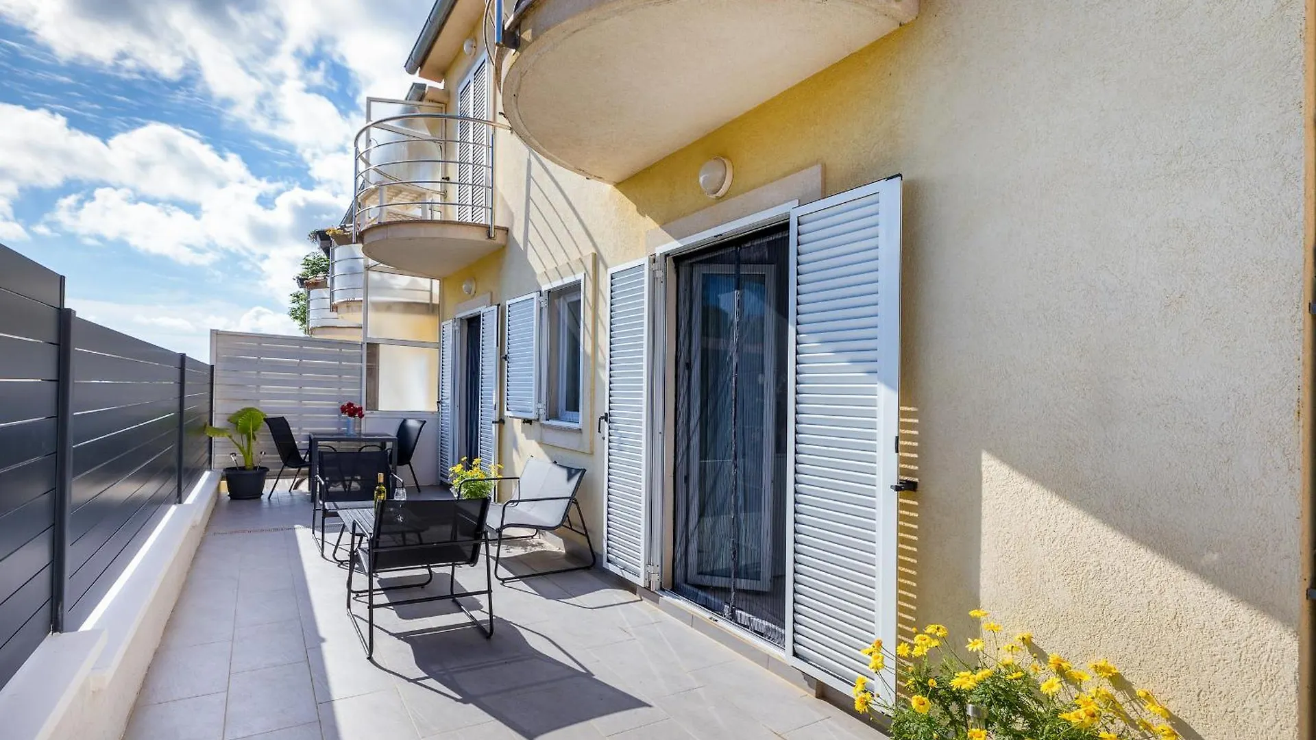 Apartment Apartman Sunny Lena Pula Croatia